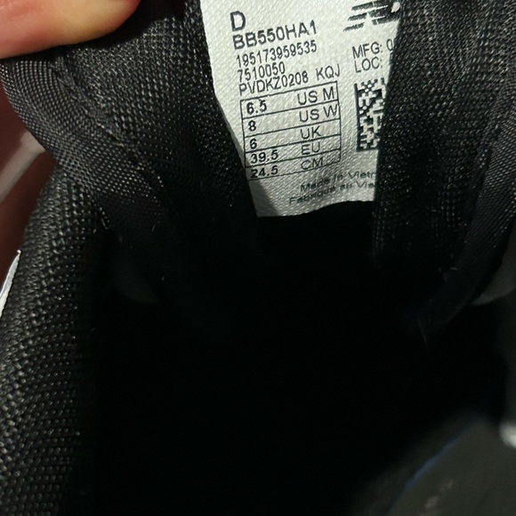 New Balance 550 Oreo - Picture 2 of 3